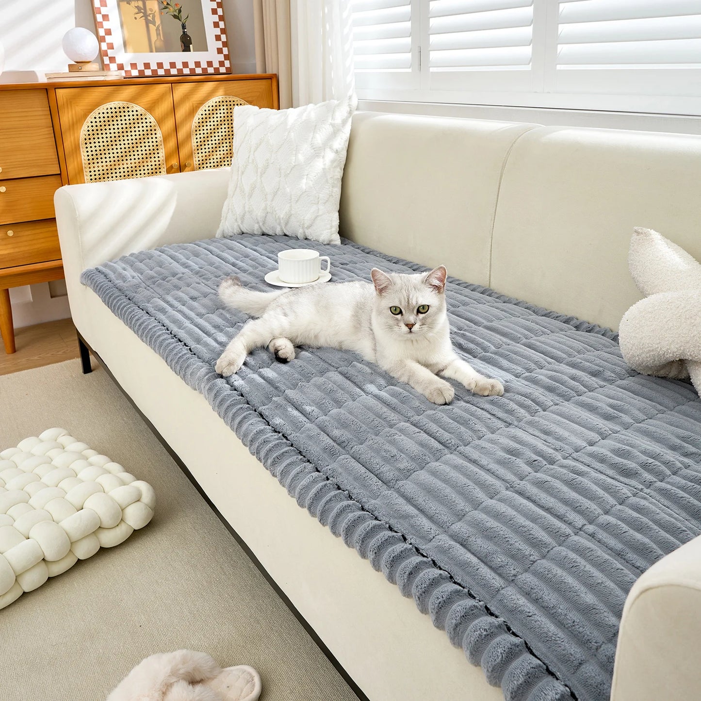 1pc modern minimalist thick plush sofa cover, non-slip design, quilted