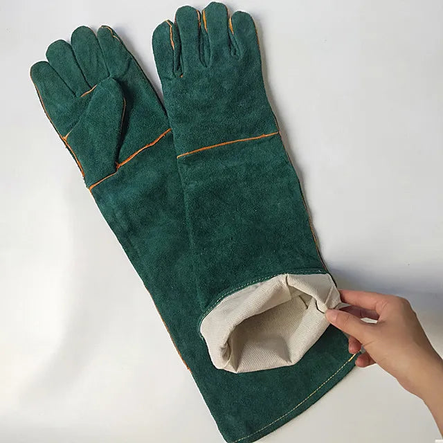 60CM Bite resistant animal gloves