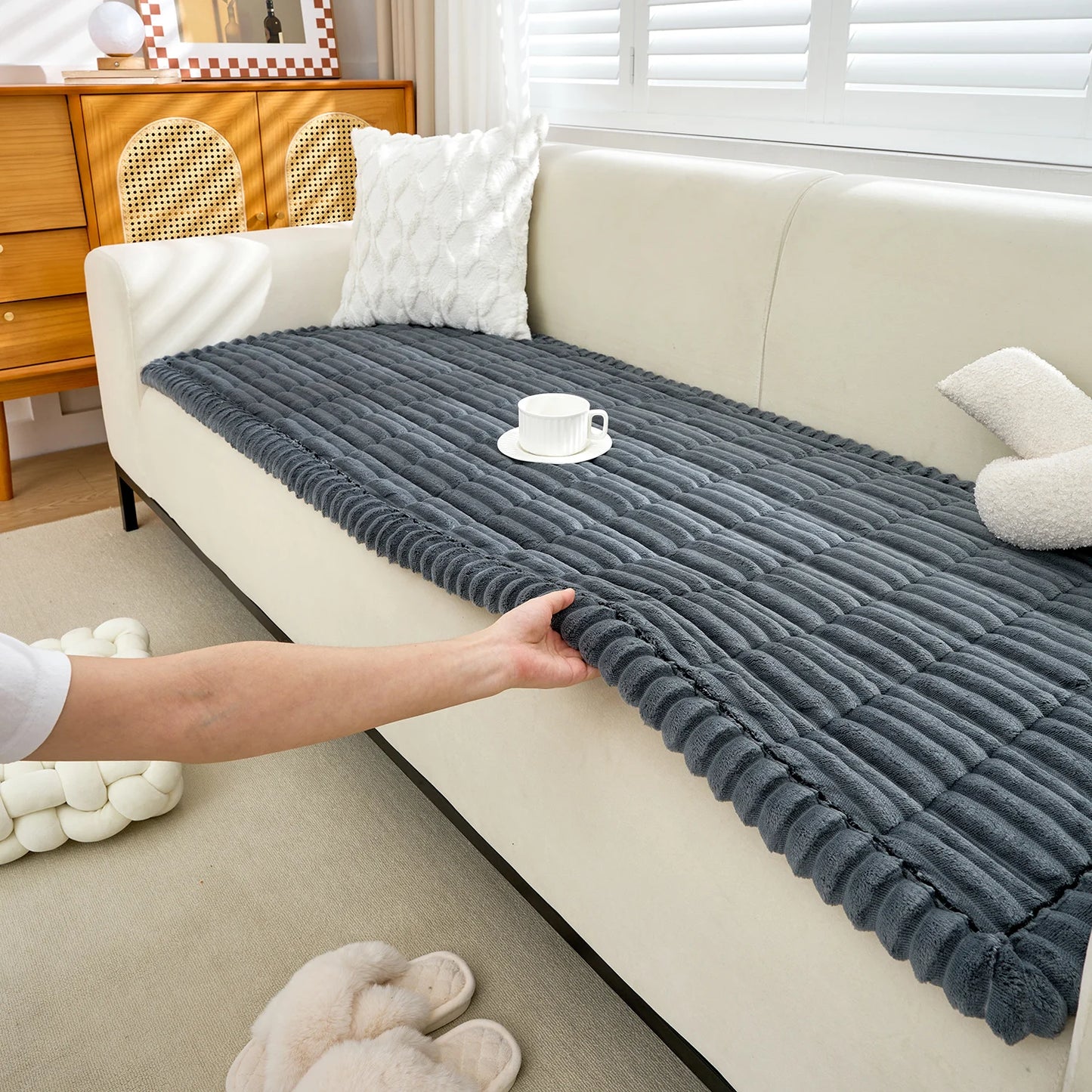 1pc modern minimalist thick plush sofa cover, non-slip design, quilted